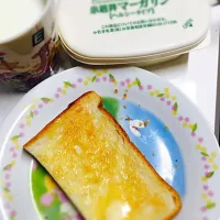 Snapdishの料理写真:やっぱり朝はトースト！|ayamenさん