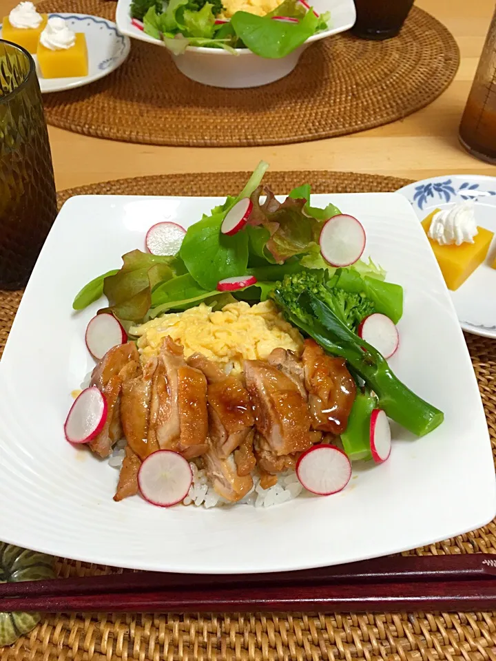 Snapdishの料理写真:照り焼きチキン丼|satoeさん