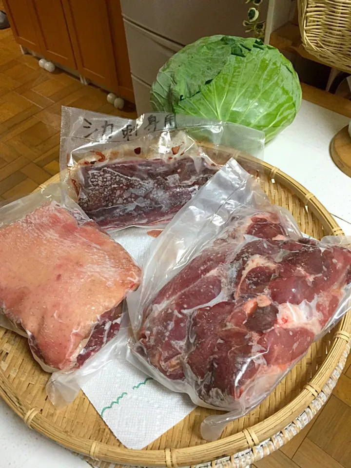 鹿肉とイノシシ肉もらいました(*^_^*)|simoneさん