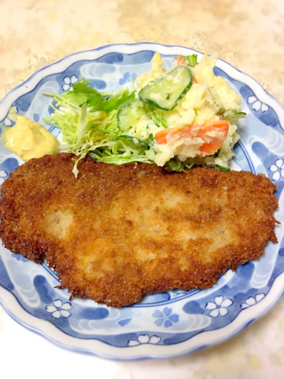 Snapdishの料理写真:薄切り肉を重ねたカツレツ|KMON315さん