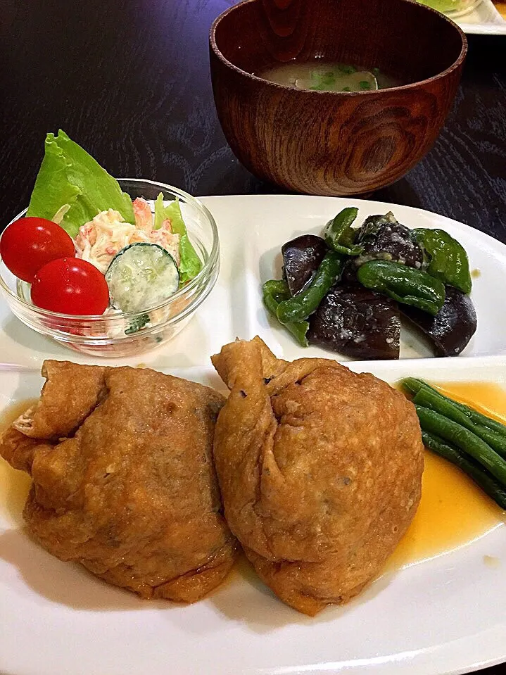 ⭐️宝煮
⭐️茄子とピーマンの味噌炒め
⭐️玉ねぎとカニカマのサラダ
⭐️あさりの味噌汁|よっちぃさん