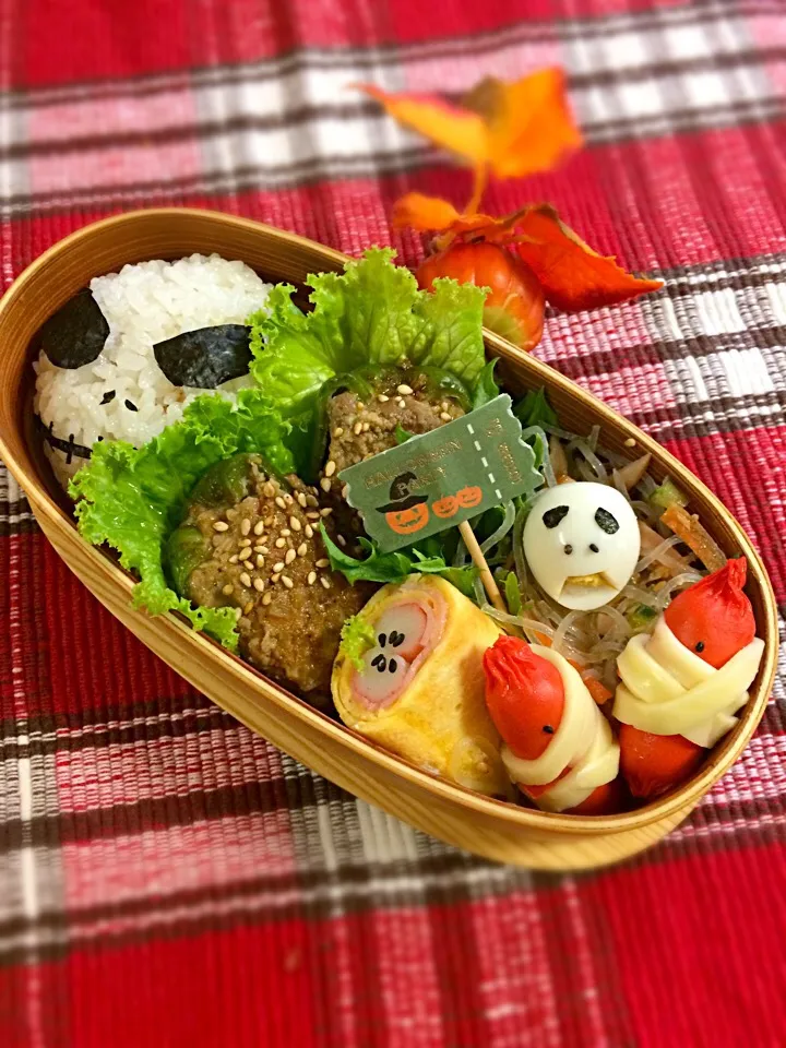 わたくしハロウィン弁当💀💀
ピーマンの肉詰め
春雨サラダ
ガイコツうずら
ミイラウイン
りんごちゃん卵巻き|BooBooさん