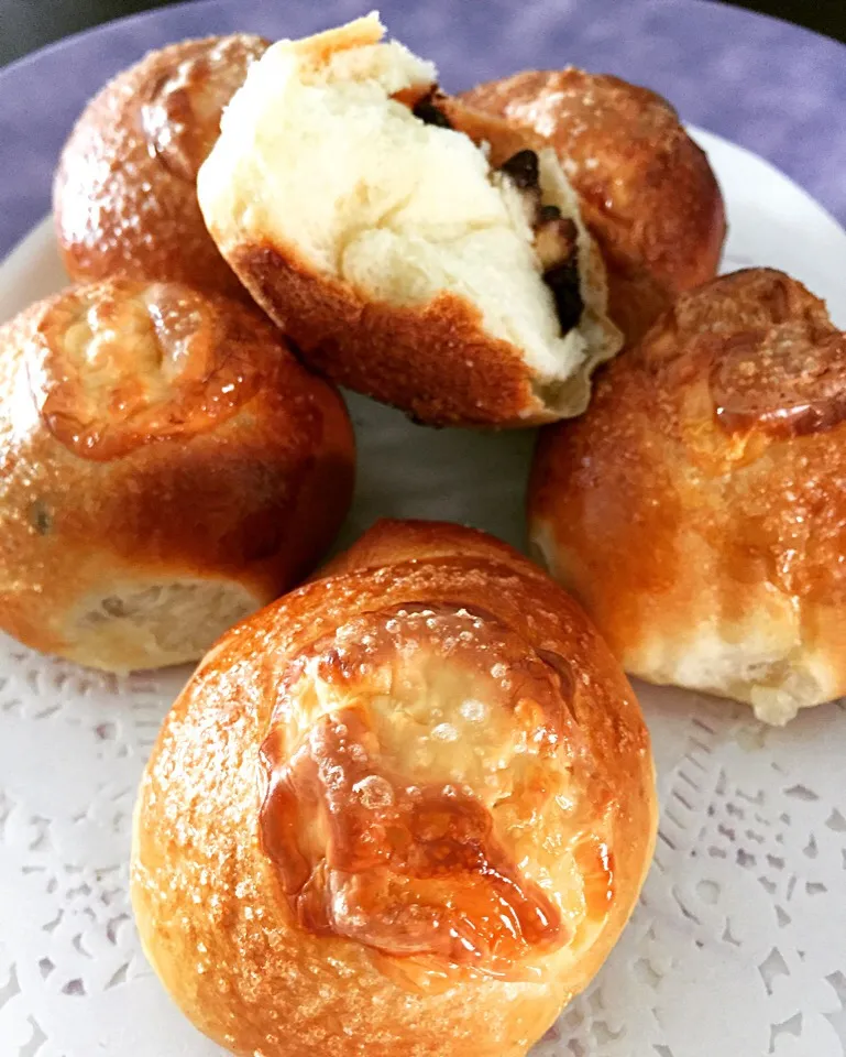 Butter sugar cheese Buns|Tari's Kitchenさん