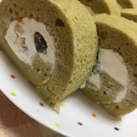 抹茶のロールケーキ(*'ω'*)