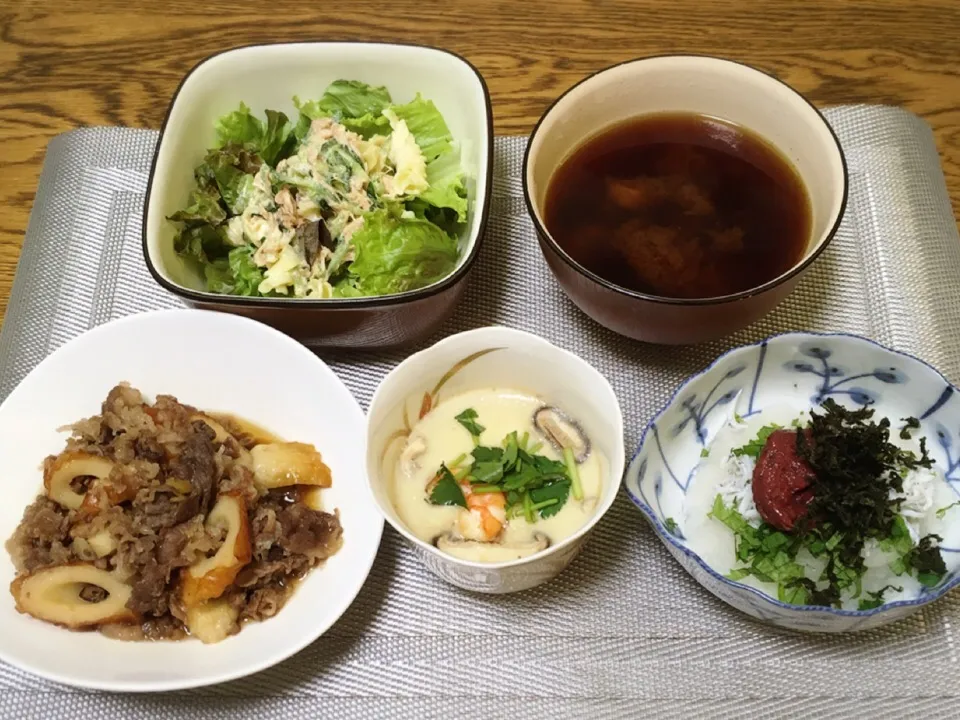 ツナときゅうりのサラダ・ネギとシメジのお味噌汁・しらす入り浦里・茶碗蒸し・ちくわ入り牛しぐれ煮|美也子さん