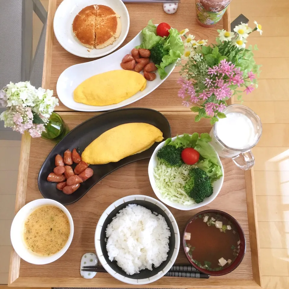 Snapdishの料理写真:10/29❤︎主人と娘の休日朝ごはん❤︎|Makinsさん