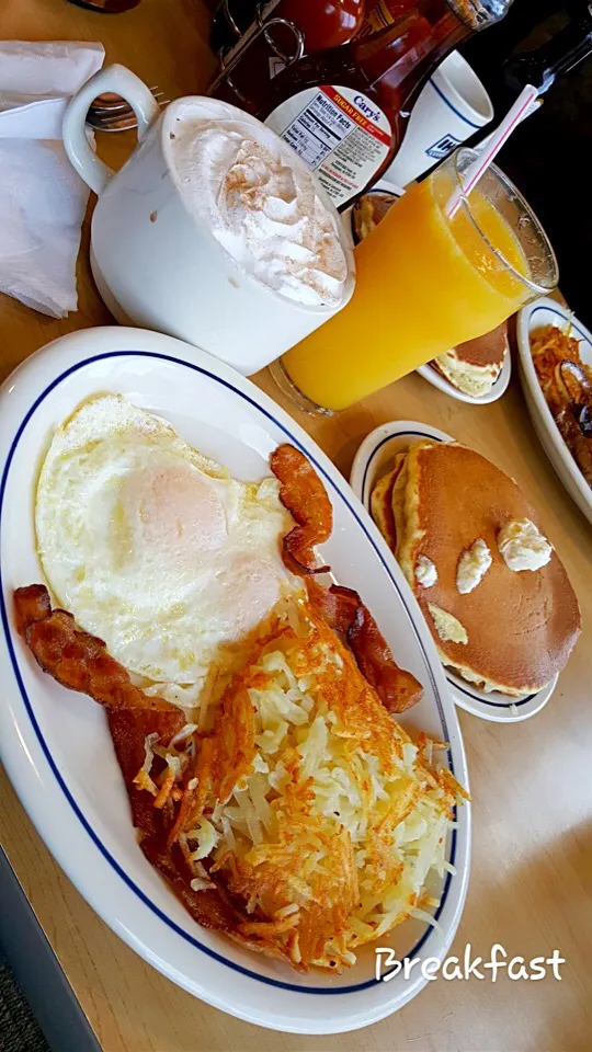 Snapdishの料理写真:IHOP breakfast|🌺IAnneさん