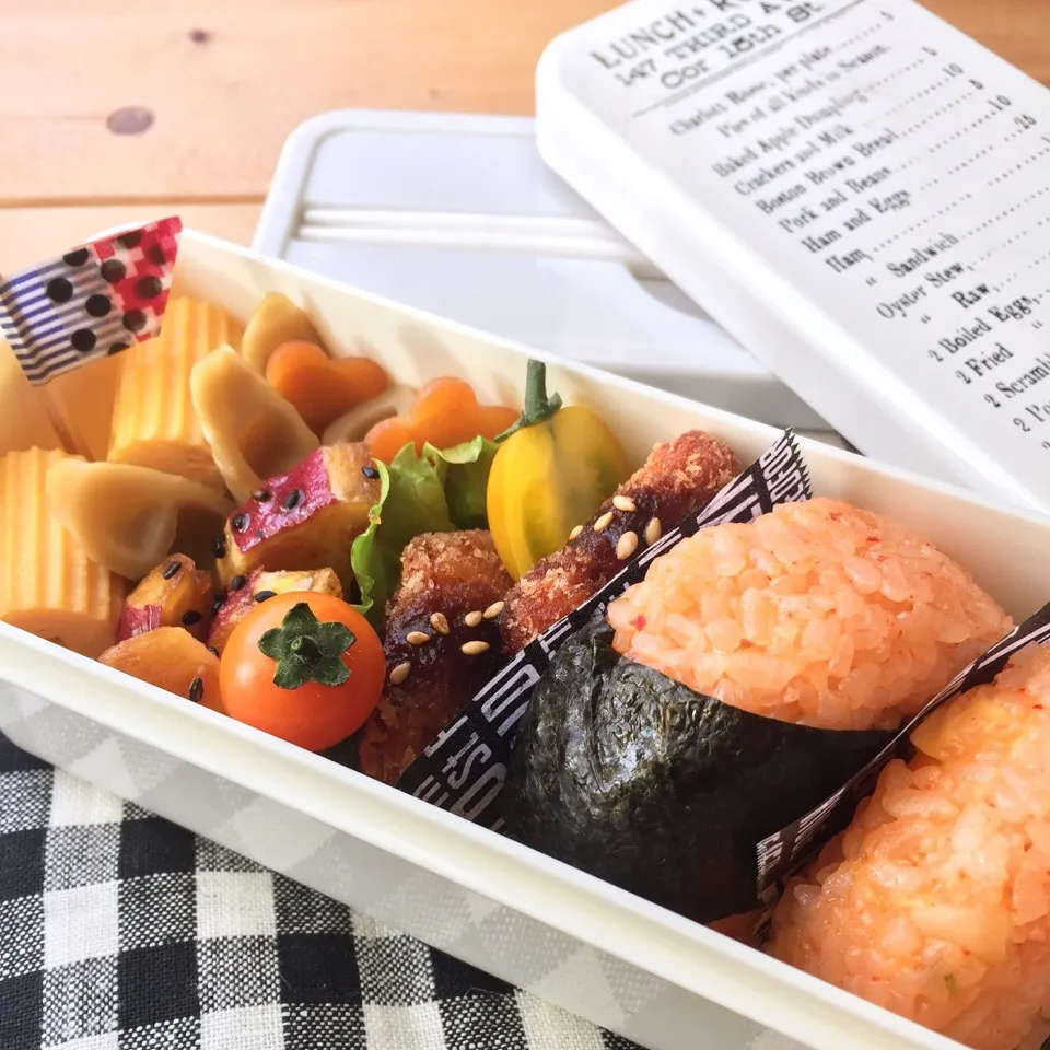 キムチーズおにぎり弁当(๑¯ ³¯๑)|☆*:.｡. はちユミcafé .｡.:*☆さん