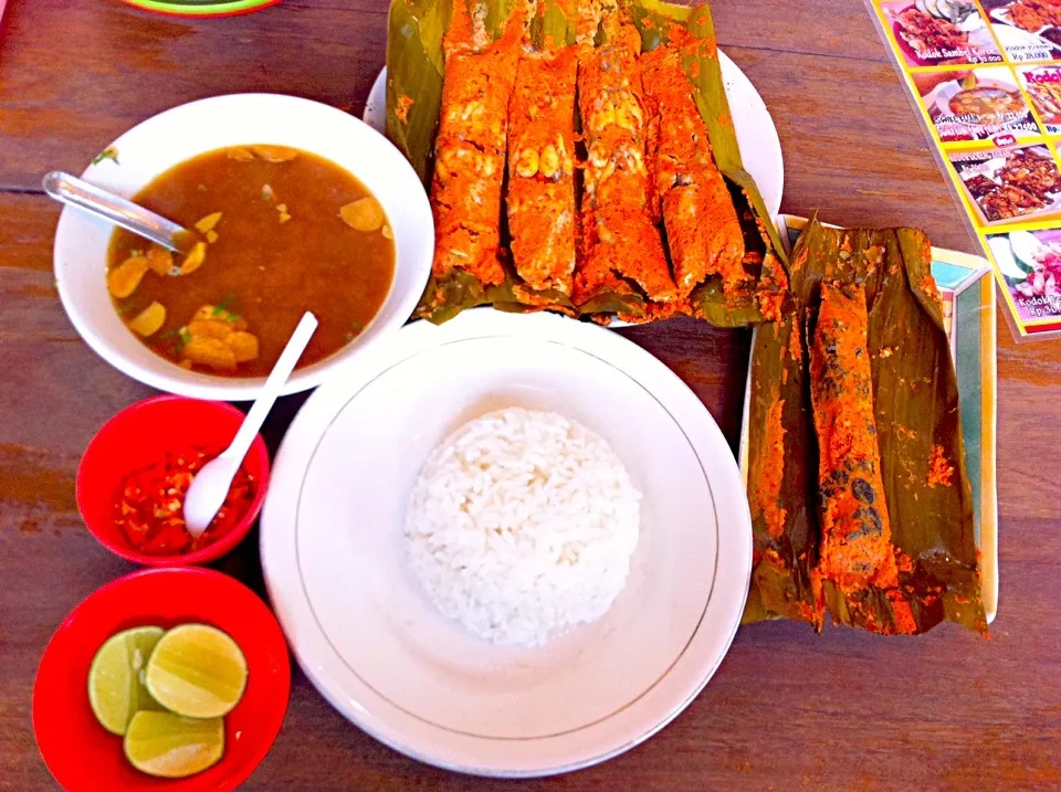 Snapdishの料理写真:Pepes Kodok|Bambang Budiono Tjioさん