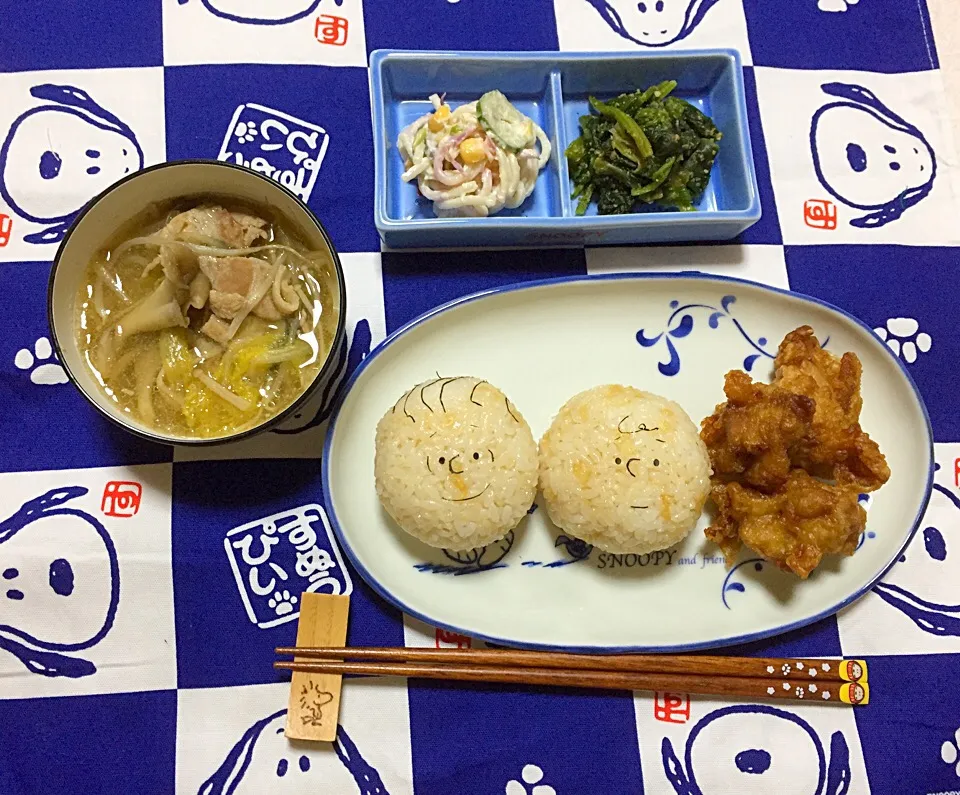 Snapdishの料理写真:たぬきおにぎり&残り物ごはん|namimoさん