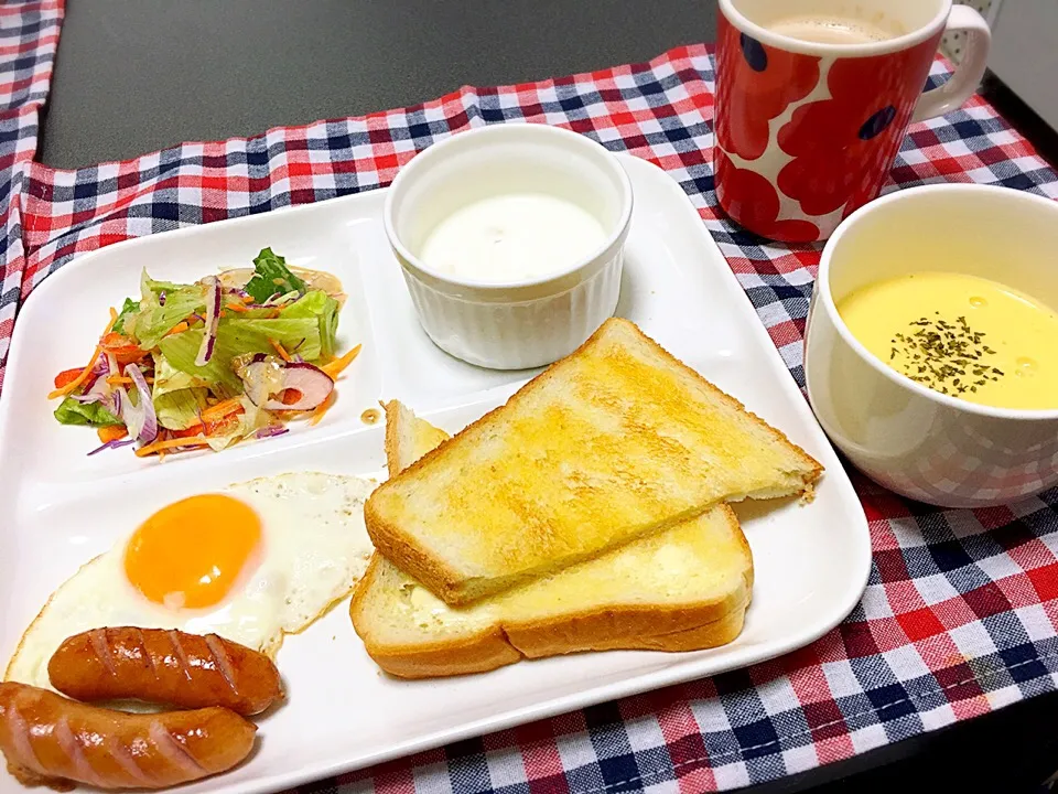 朝ごはーん🍴💕|yumiさん