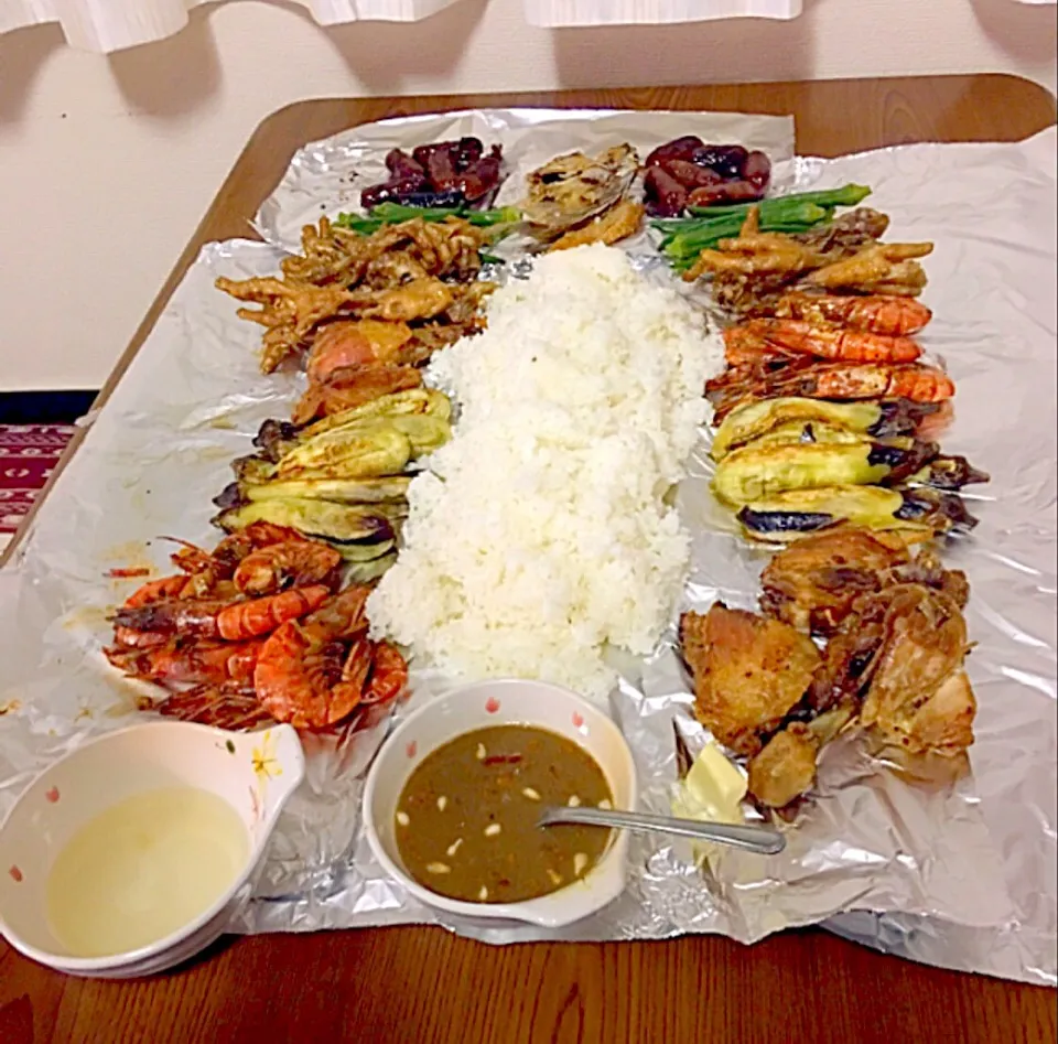 Boodle fight last night with the girlfriends.. pinoy foods|☆*:.｡. o🎀cynthia🎀o .｡.:*☆さん