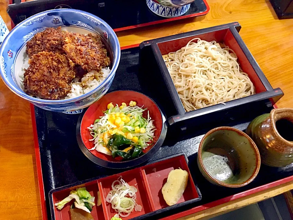 ソースかつ丼ミニそば|htさん