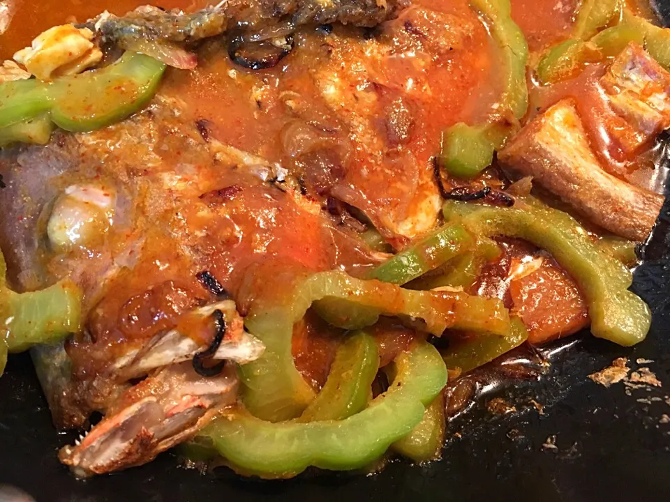 Fish head assam pedas with bittergourd and salted fish|Ong Sor Fernさん