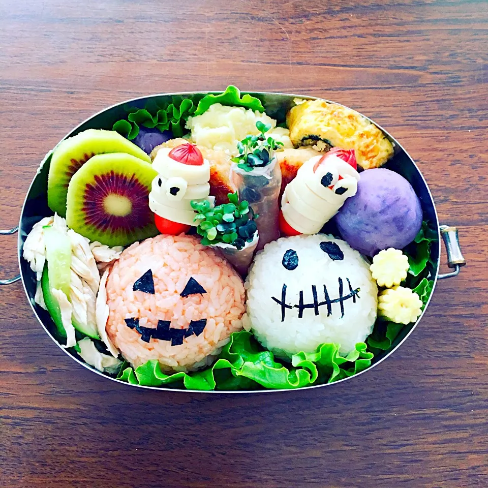 Snapdishの料理写真:2016・10.31 m
今日の娘さん弁当🍱
ハロウィン仕様🎃👻|かずちんさん