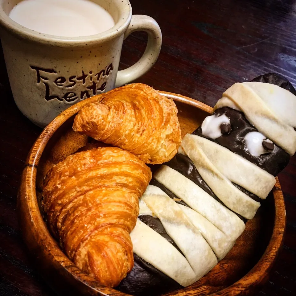 Snapdishの料理写真:可愛すぎる朝ごはん🍞👻|🍽TakumuYamamoto🍽さん