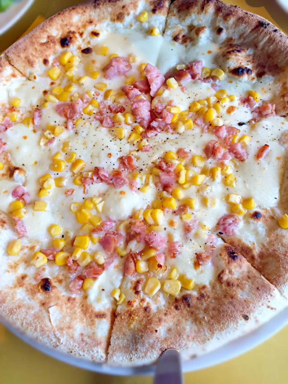 Cheesy corn and ham pizza|Princess Aiko Linoさん