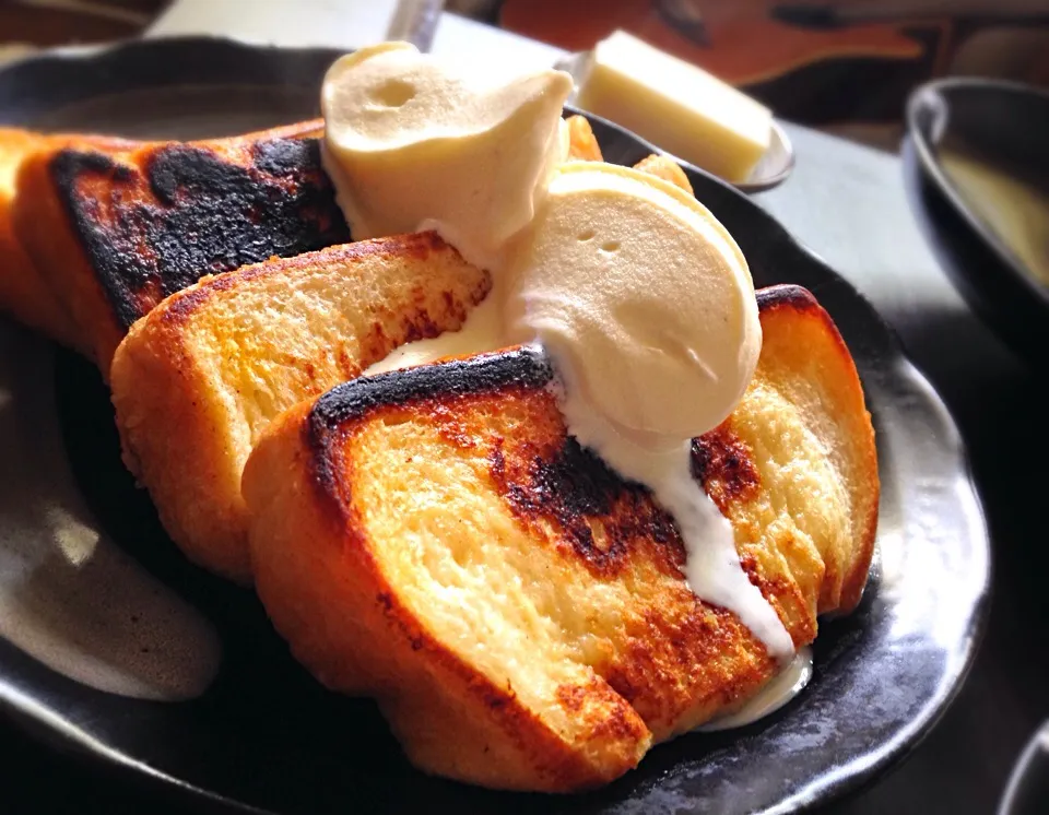 Snapdishの料理写真:昼ごはん  フレンチトースト|砂雪さん