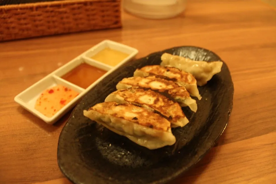 Snapdishの料理写真:Gyoza|Darren Loさん