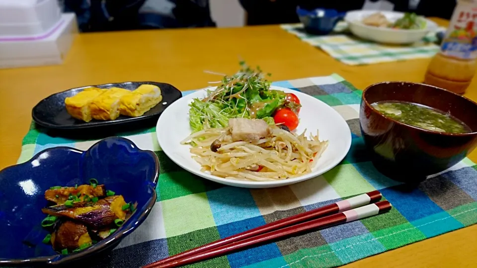 豚バラとモヤシ炒め♪|ちかぴょんさん