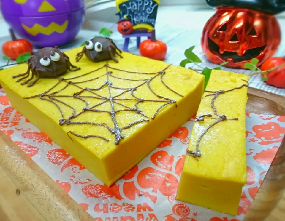 Snapdishの料理写真:濃厚！芋🍠かぼちゃのメープルケーキ＆渋皮スパイダーでハロウィンケーキ🎃|sakurakoさん