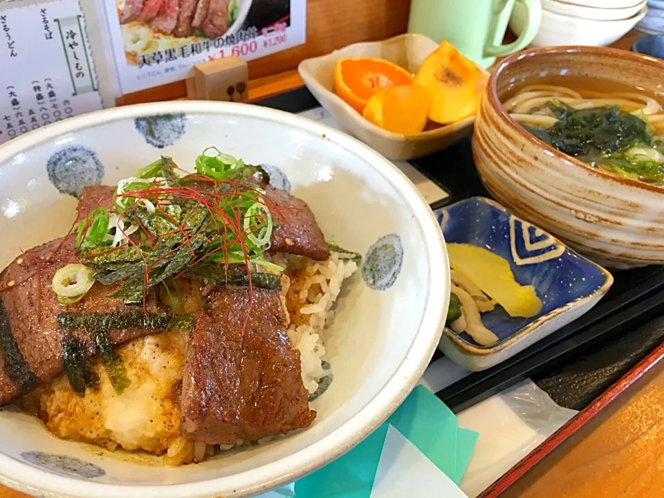 Snapdishの料理写真:2016あまくさ丼丼フェア#09
天草黒毛和牛の焼肉丼@加茂川うどん|神力屋 火酒さん