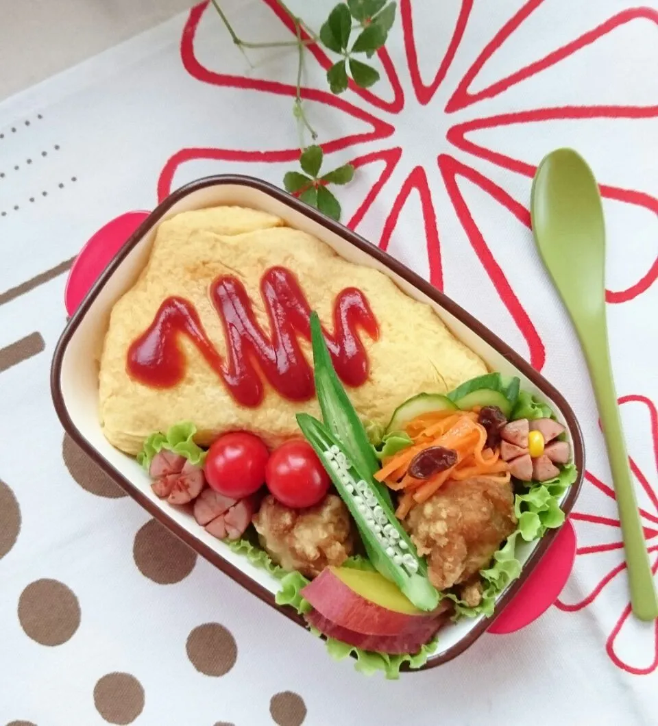 娘弁当☺
オムライス  からあげ  ソーセージ さつまいものレモン煮  オクラ  きゅうり プチトマト  にんじんのラペ


 #オムライス #女の子のお弁当 #中学生のお弁当 #中学生女子のお弁当 #lunch #Lunchbox #instagram|e  satoさん