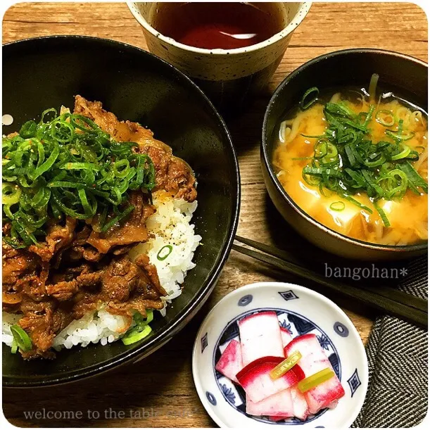 Snapdishの料理写真:本日の晩ごはん☆牛丼|mimineisannさん