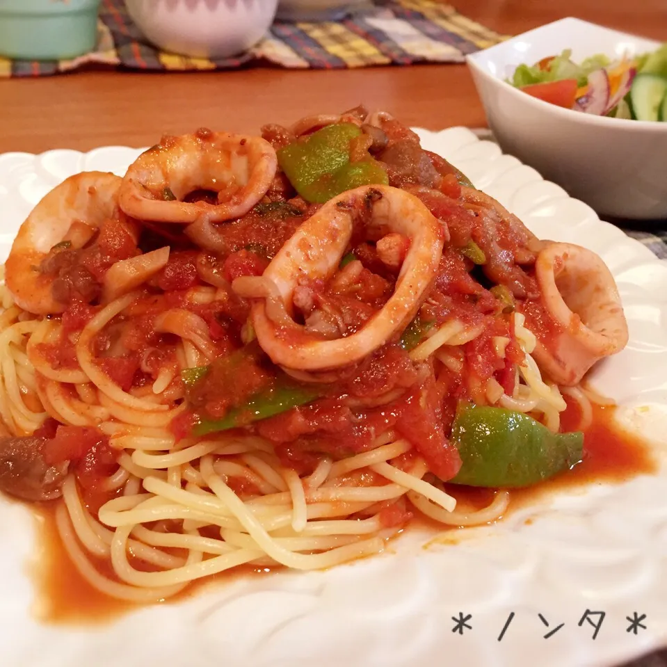 イカとしめじ、お豆のトマトパスタ♡レシピ付|＊ノンタ＊さん