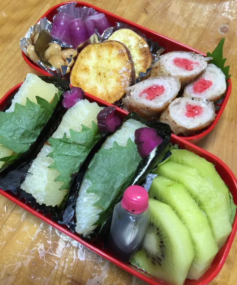 Snapdishの料理写真:🎀姫のお弁当🍱大好きなカズノコで軍艦巻きに💕|keikoさん