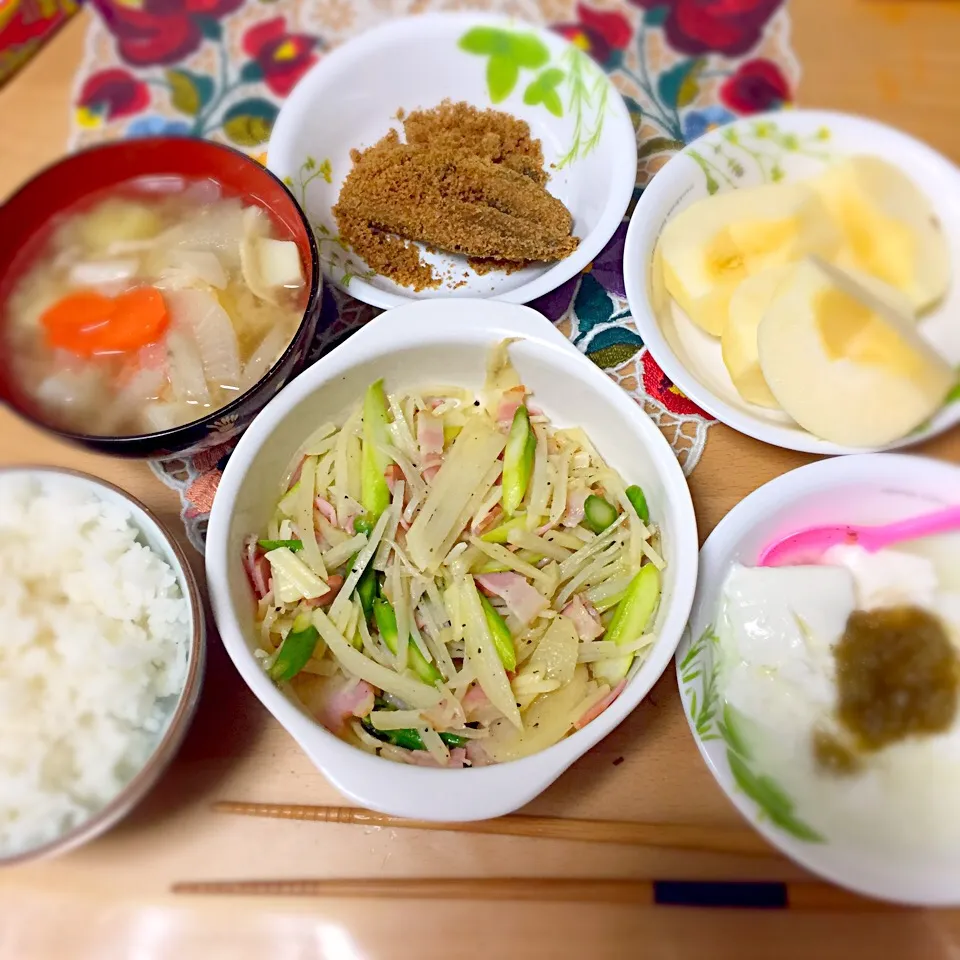 Snapdishの料理写真:盛り沢山朝食|ゆんみさん