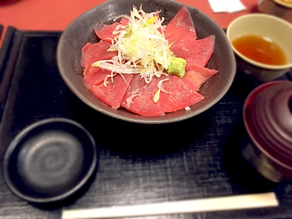 まぐろづくし丼|ゆうかさん