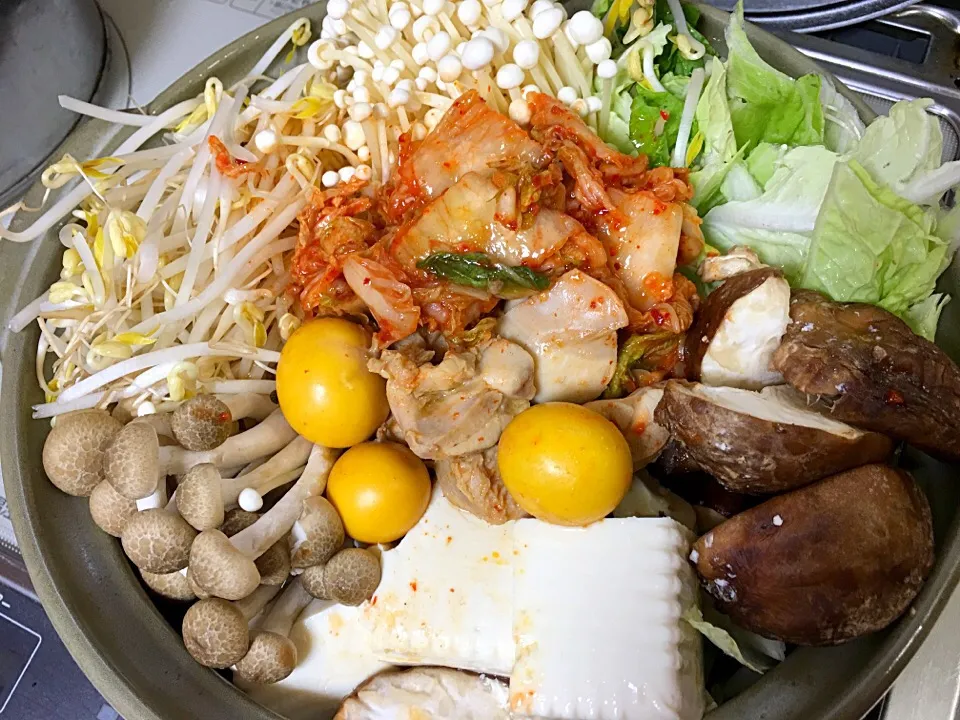 kimchi hot pot dish|Ditto Molledaさん