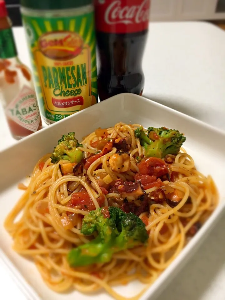 タコとブロッコリーの
トマトソースパスタ🍝♪|Shintaro Yanoさん