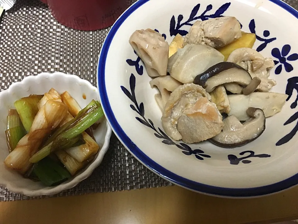 Snapdishの料理写真:里芋の煮物とねぎ焼き|yunnnchanさん