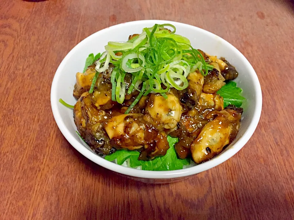 広島牡蠣のガーリックバター醤油丼|もたぷーさん