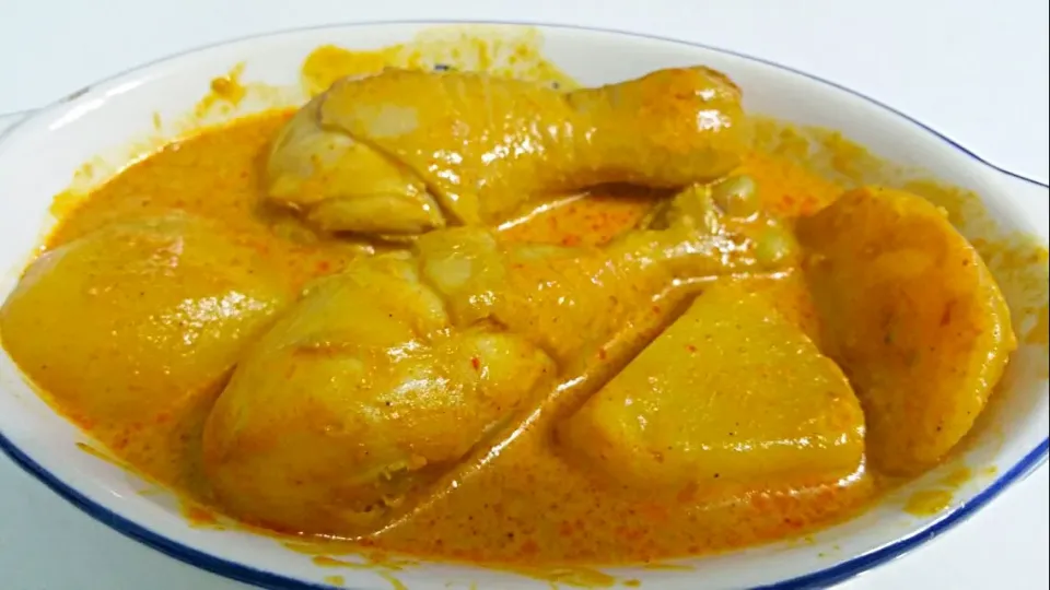 Curry chicken with potatoes|🍒lynnlicious🍒さん