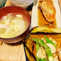 Snapdishの料理写真:今日の夕飯🍚新米つや姫♡|やました まみさん