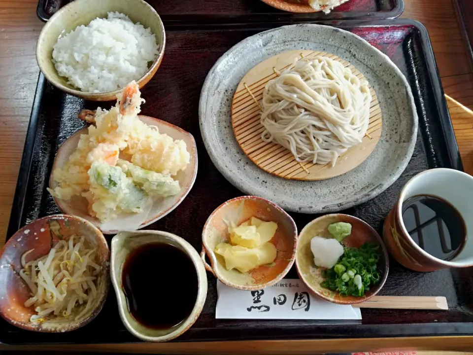 滋賀県信楽の黒田園さん
海老天ぷらセット　もり
天丼にも出来る様の天つゆで、二度、三度美味しい🎶|korinoさん