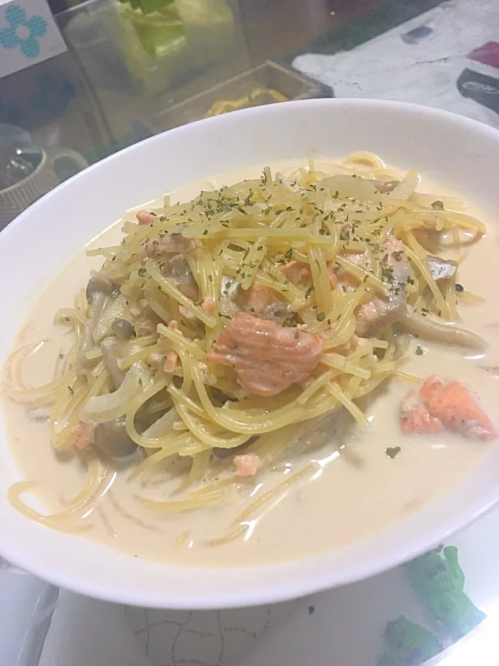 秋鮭と茸のクリームパスタ|AyuChさん