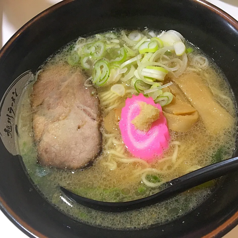 烏骨鶏塩ラーメン|(*^^*)さん