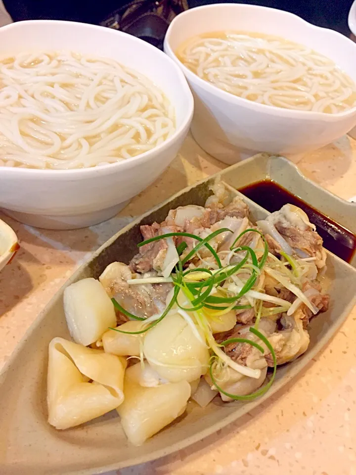 Poached southern Australian scallops with fish maw, Crispy pork muscles, Taiwanese Hsinchu rice noodles with chicken stock|Sky Blueさん