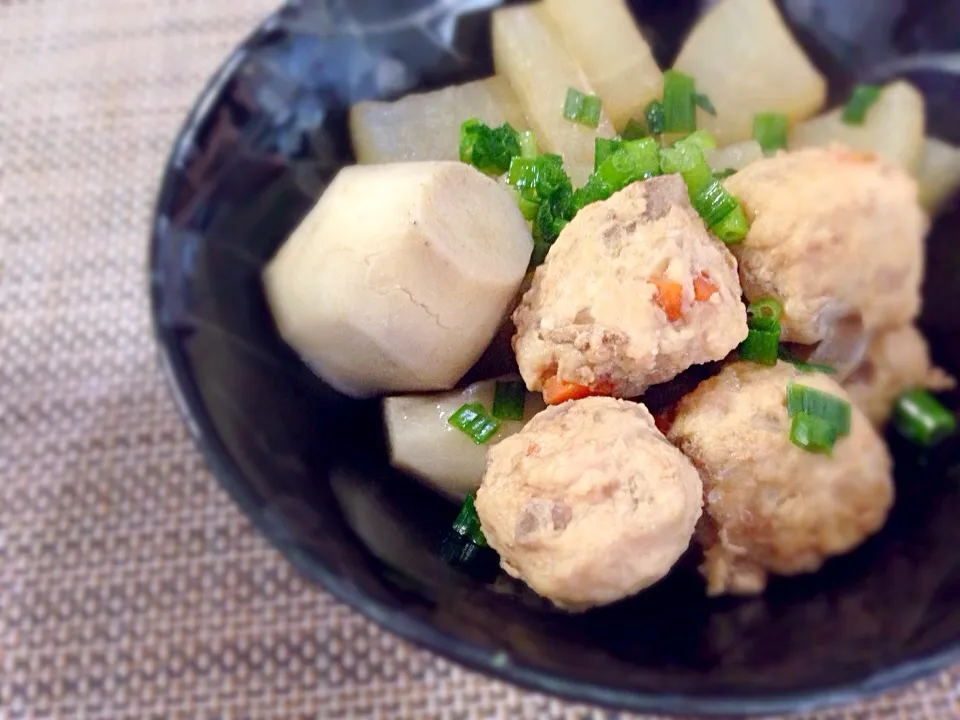 根菜の鶏団子と里芋、大根の煮物|けいさん