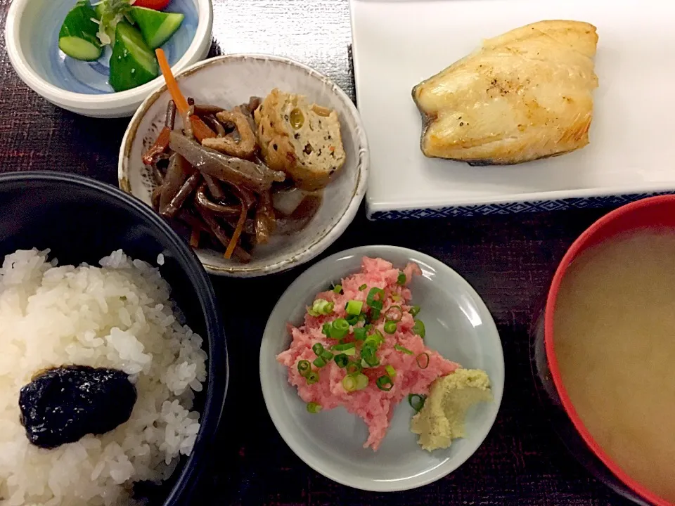 Snapdishの料理写真:1019魚久  焼き魚定食1000|もてぃーさん