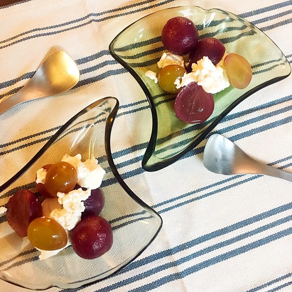 巨峰とマスカットのコンポート🍇さっぱりデザート🍽|okawarisanさん