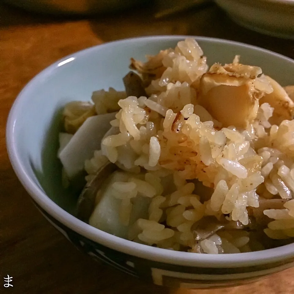 おでん汁で土鍋炊き込みご飯|まる(丸大豆)さん