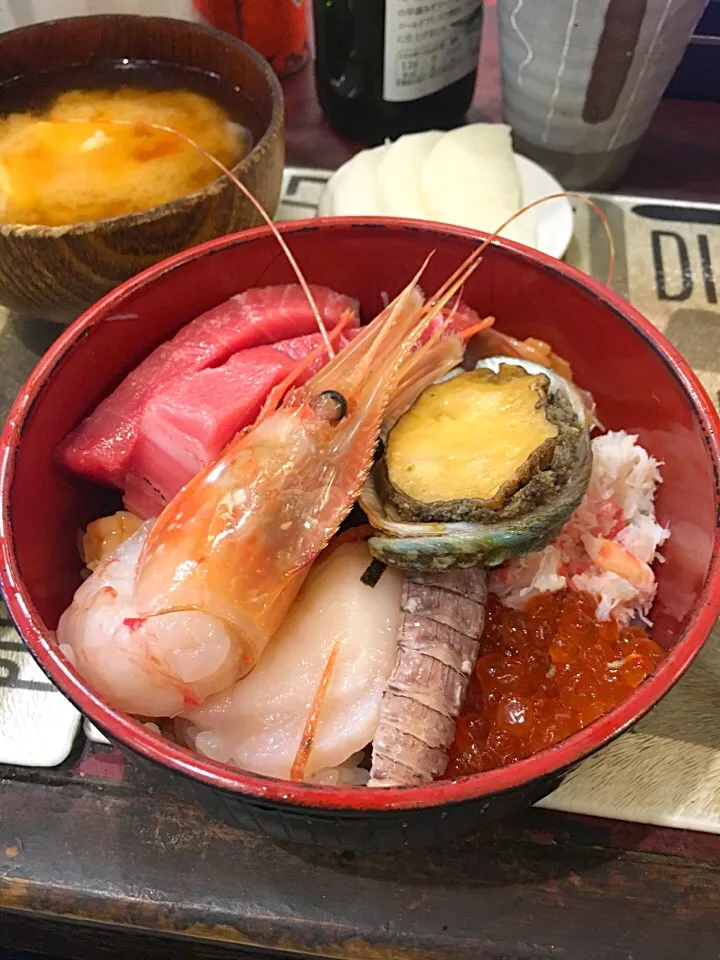 築地 うなぎ米花 海鮮丼。|プラムてつ。さん