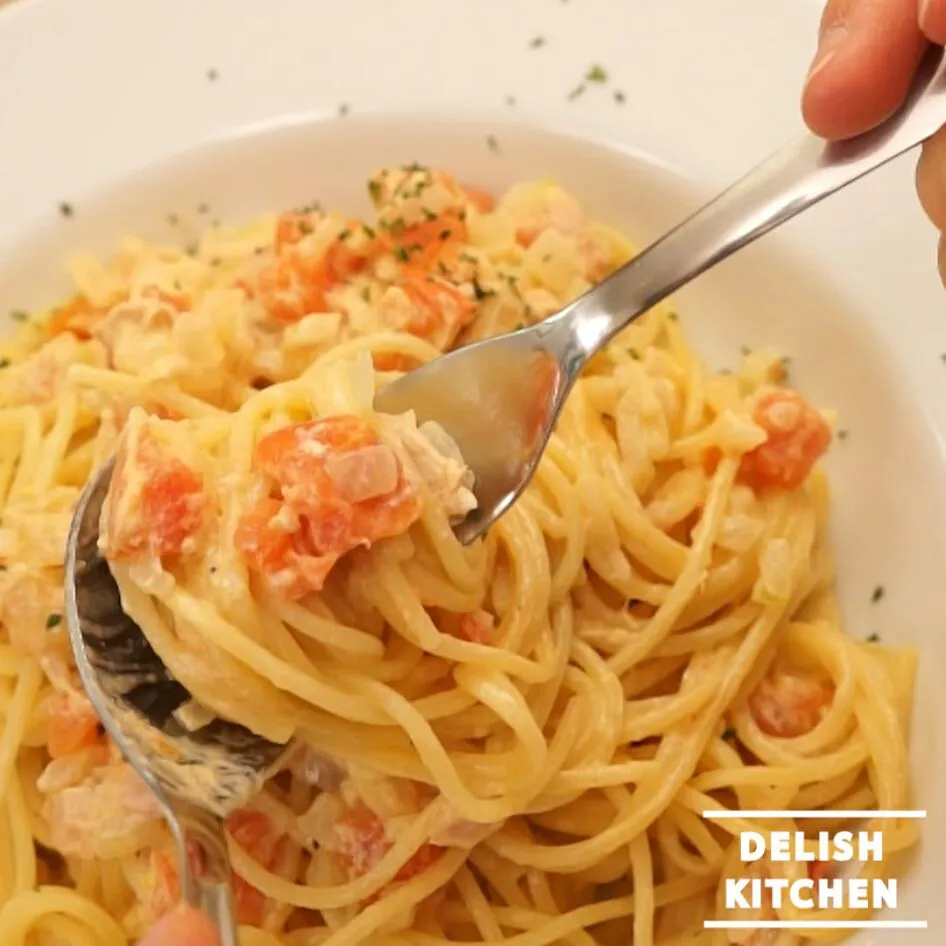 【動画】ツナとトマトのクリームパスタ#delishkitchentv|DELISH KITCHENさん