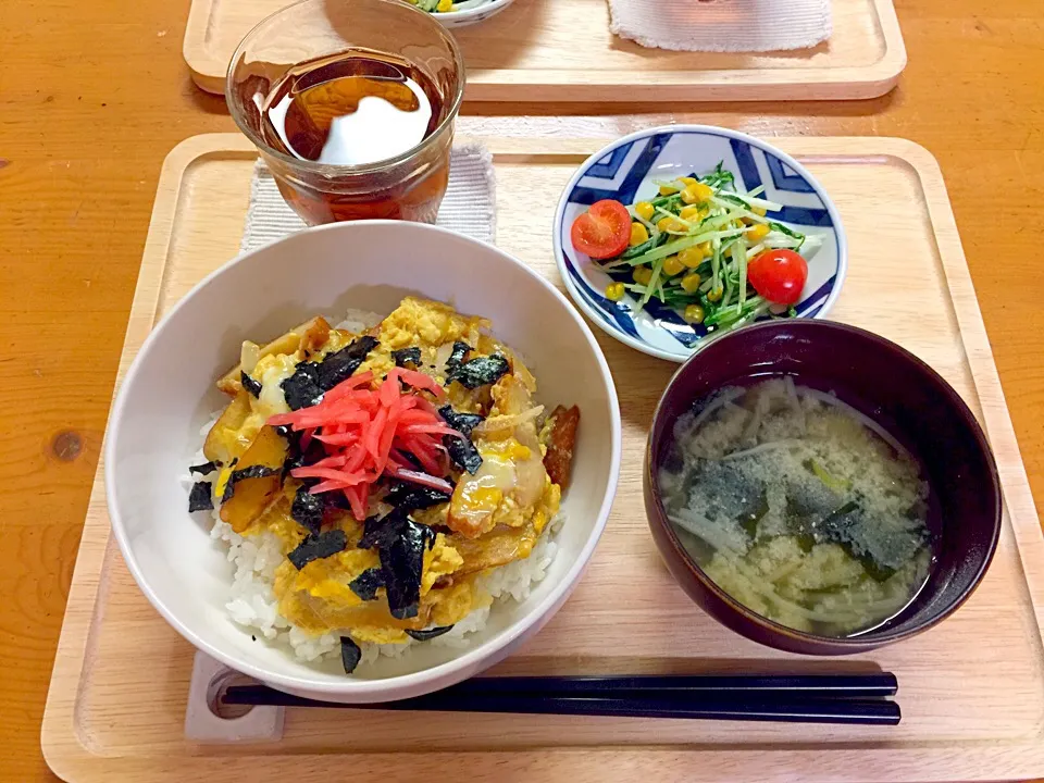 さつま揚げ丼と水菜とコーンのサラダ|ルドルフさん