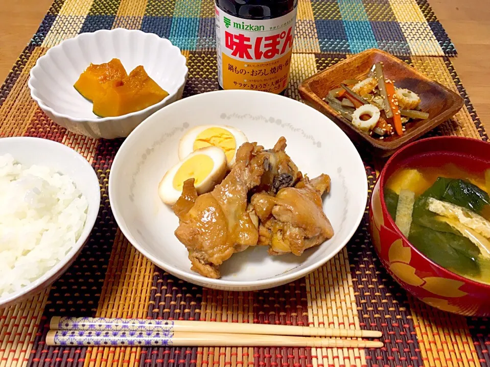 ♡夜ごはん〜味ポンで鶏のジューシーさっぱり煮、きんぴらごぼう、かぼちゃの煮物、小松菜と豆腐のお味噌汁〜♡|miyuさん